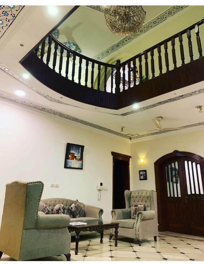 Executive Galaxy Guest House 이슬라마바드 외부 사진